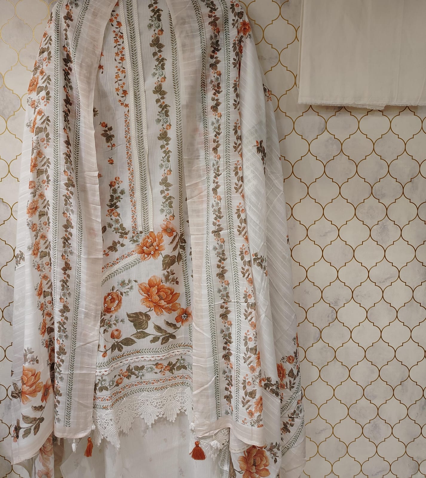 pure crush flower printed cotton with cut dana detailing pure crush flower printed cotton with cut dana detailing