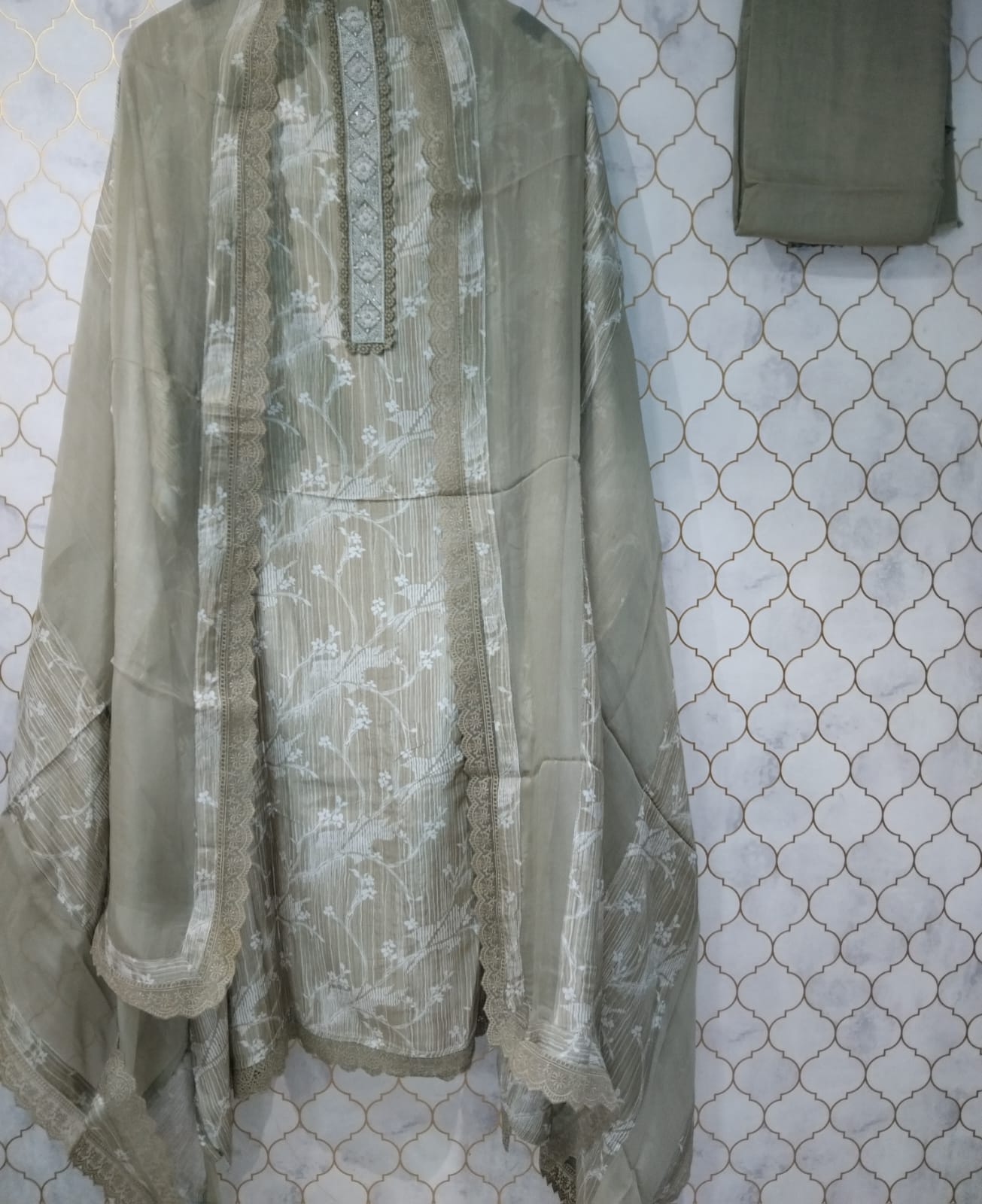pure printed muslin dupatta with kurta patti neck pure printed muslin dupatta with kurta patti neck