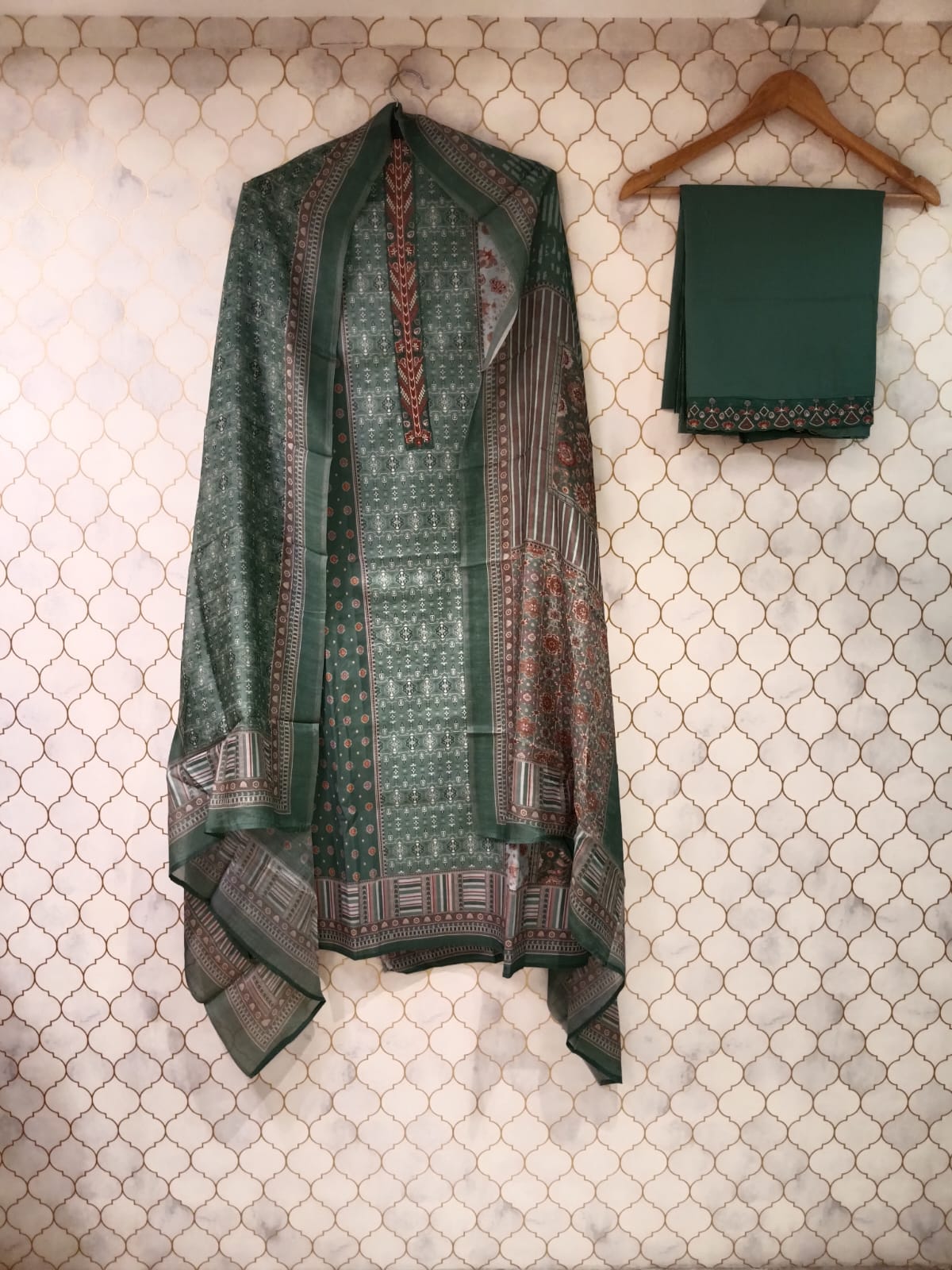 printed cotton unstitched suit printed cotton unstitched suit