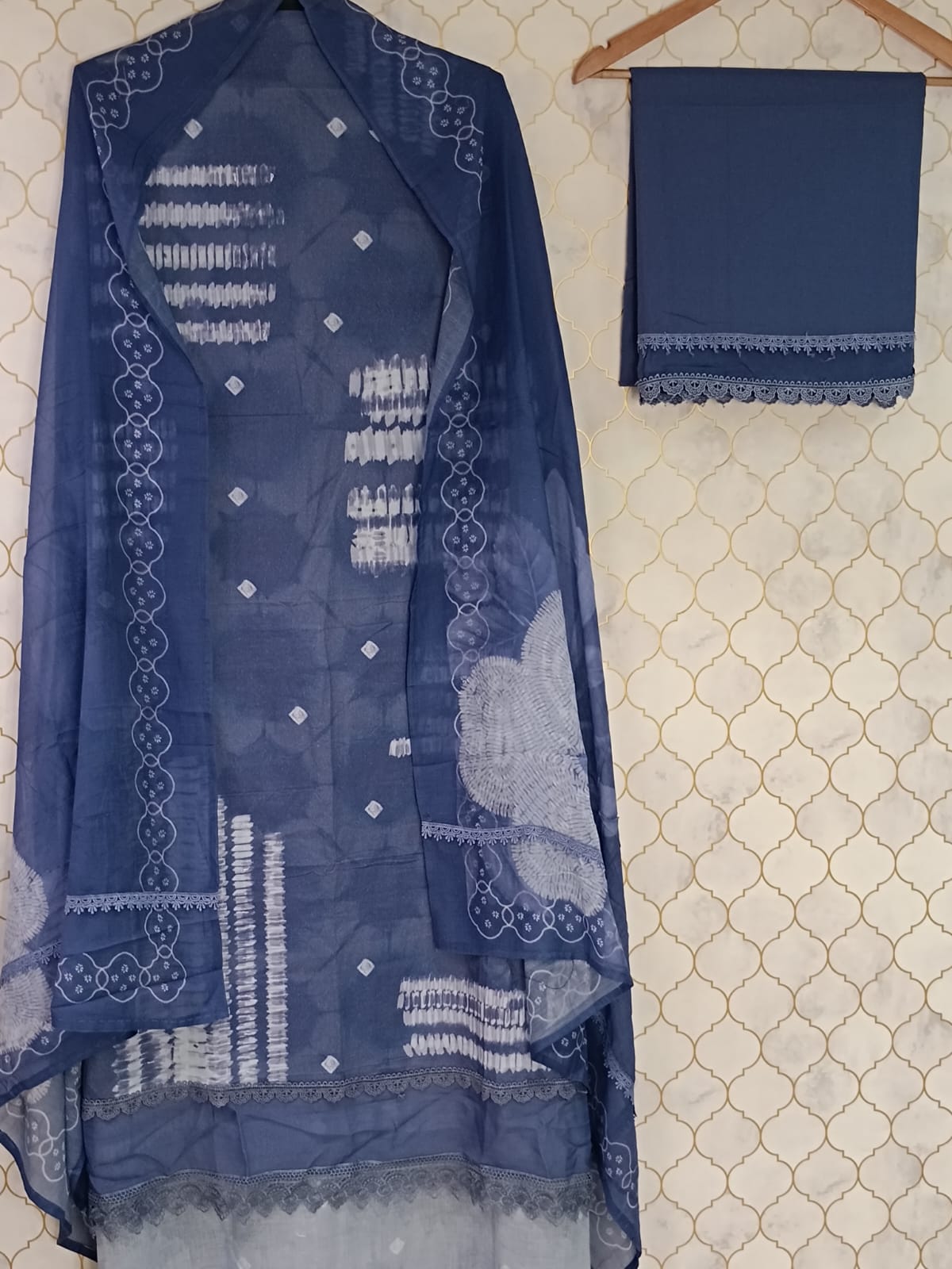 u1032 u1032