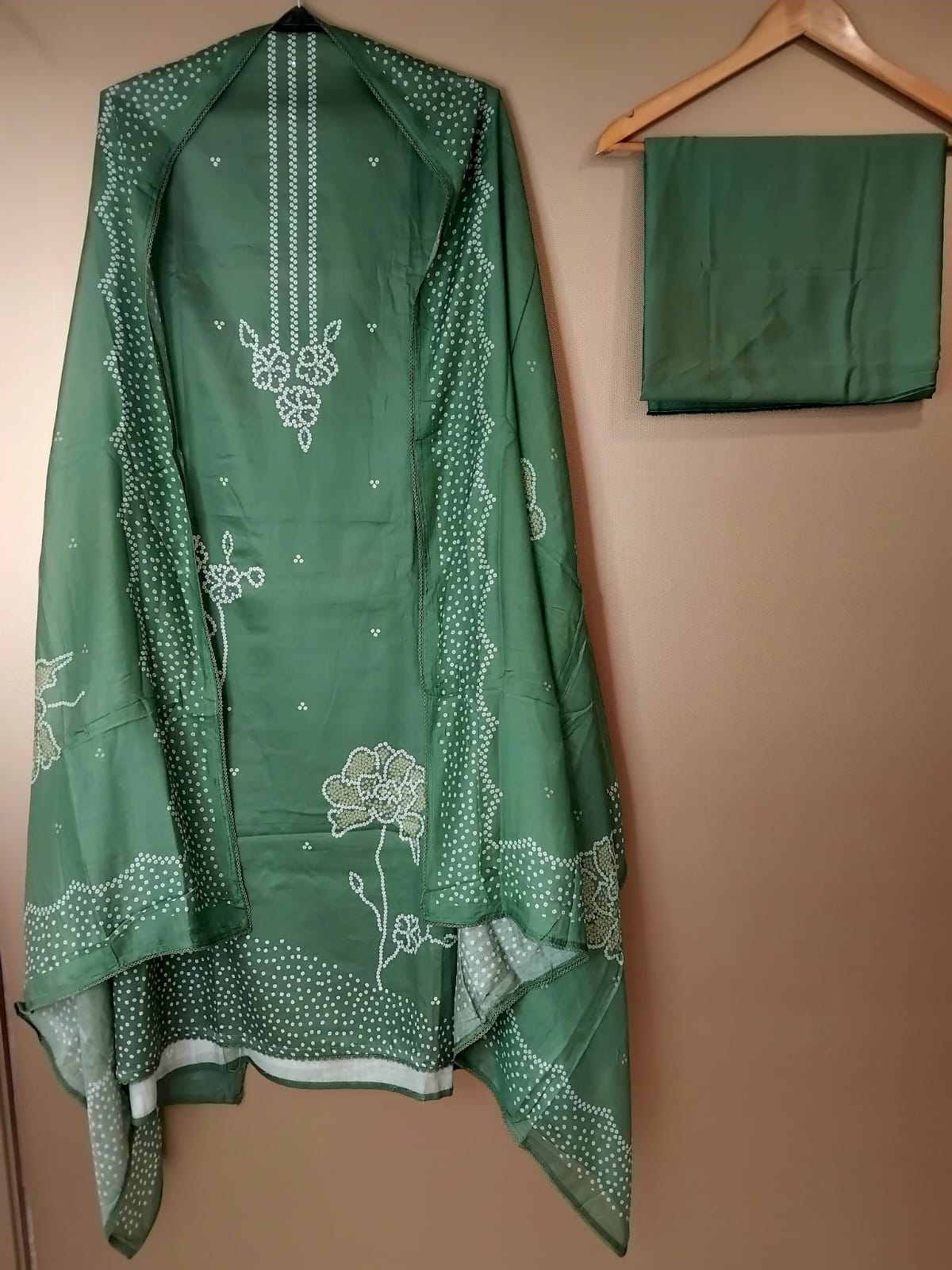 pure glace cotton with jaipuri print sequence detailing pure glace cotton with jaipuri print sequence detailing