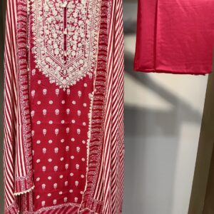 u1134 pure cotton muslin printed thread work with sequence detailing on neckline lace given on hemline