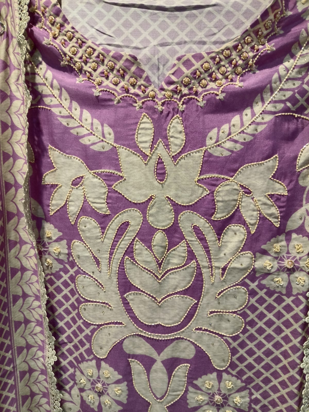 u1135 pure cotton muslin digital prints with cutdana work all over sequence detailing lace given on hemline u1135 pure cotton muslin digital prints with cutdana work all over sequence detailing lace given on hemline