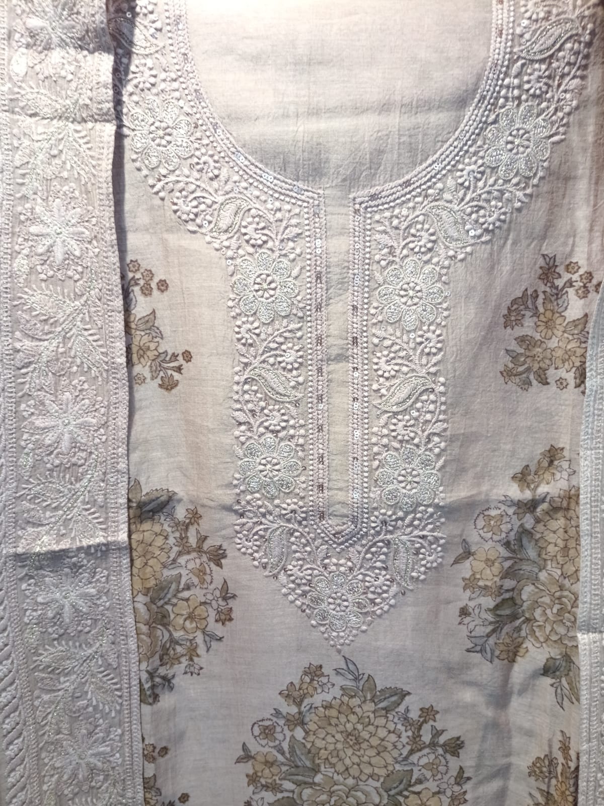 u1140 pure cotton mul mul flower printed thread work with sequence zari detailing on neckline u1140 pure cotton mul mul flower printed thread work with sequence zari detailing on neckline